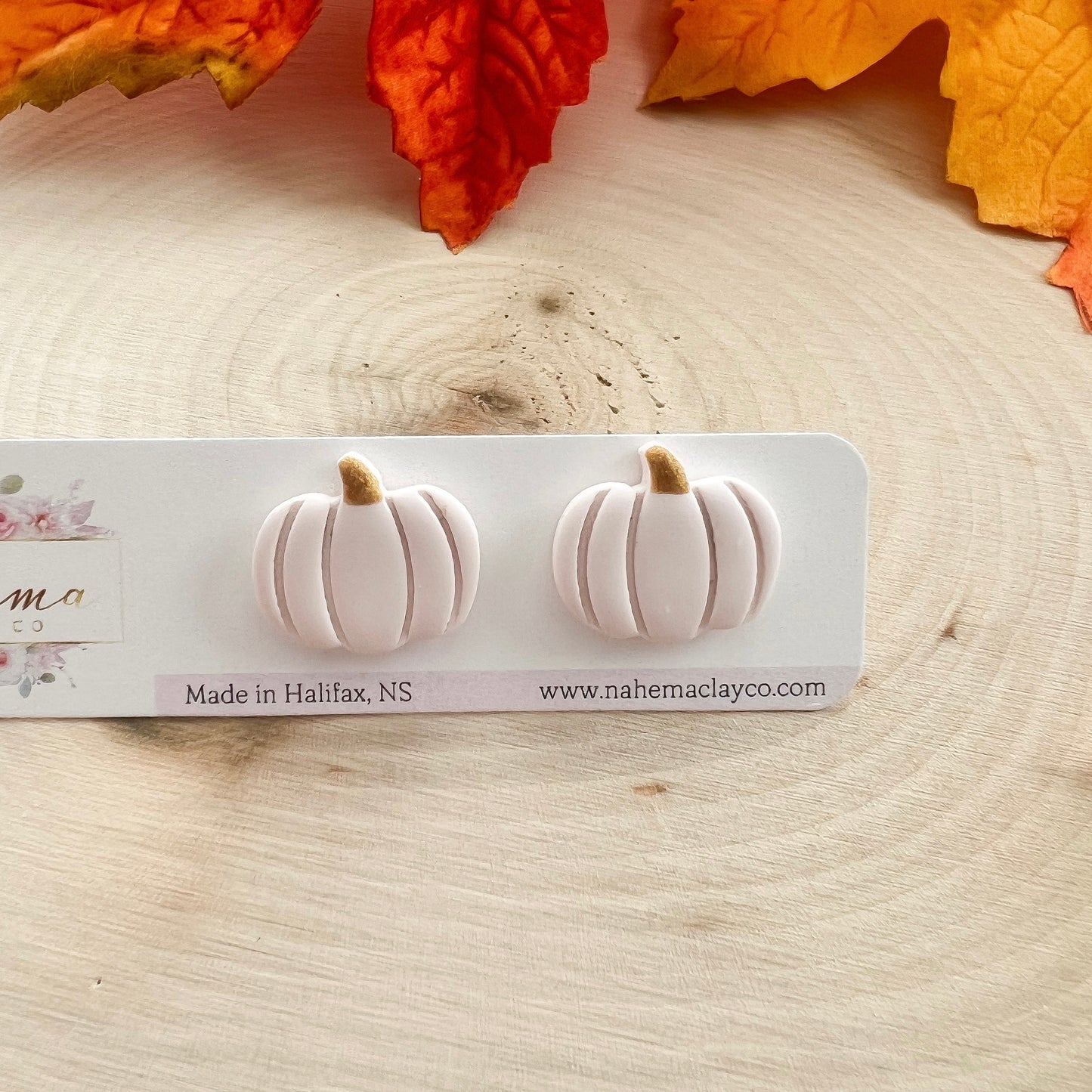 Chic Pumpkin Studs