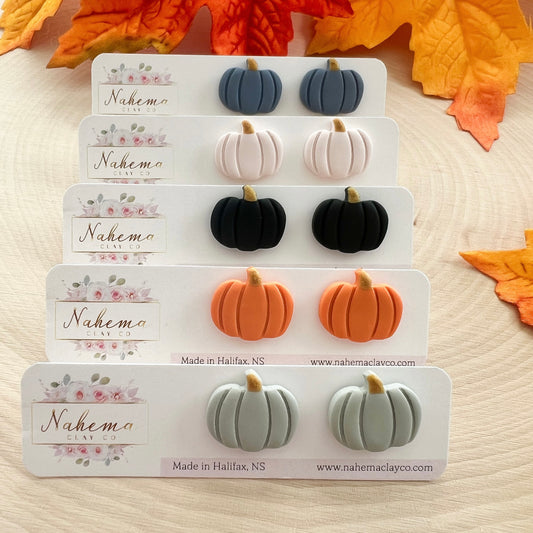 Chic Pumpkin Studs