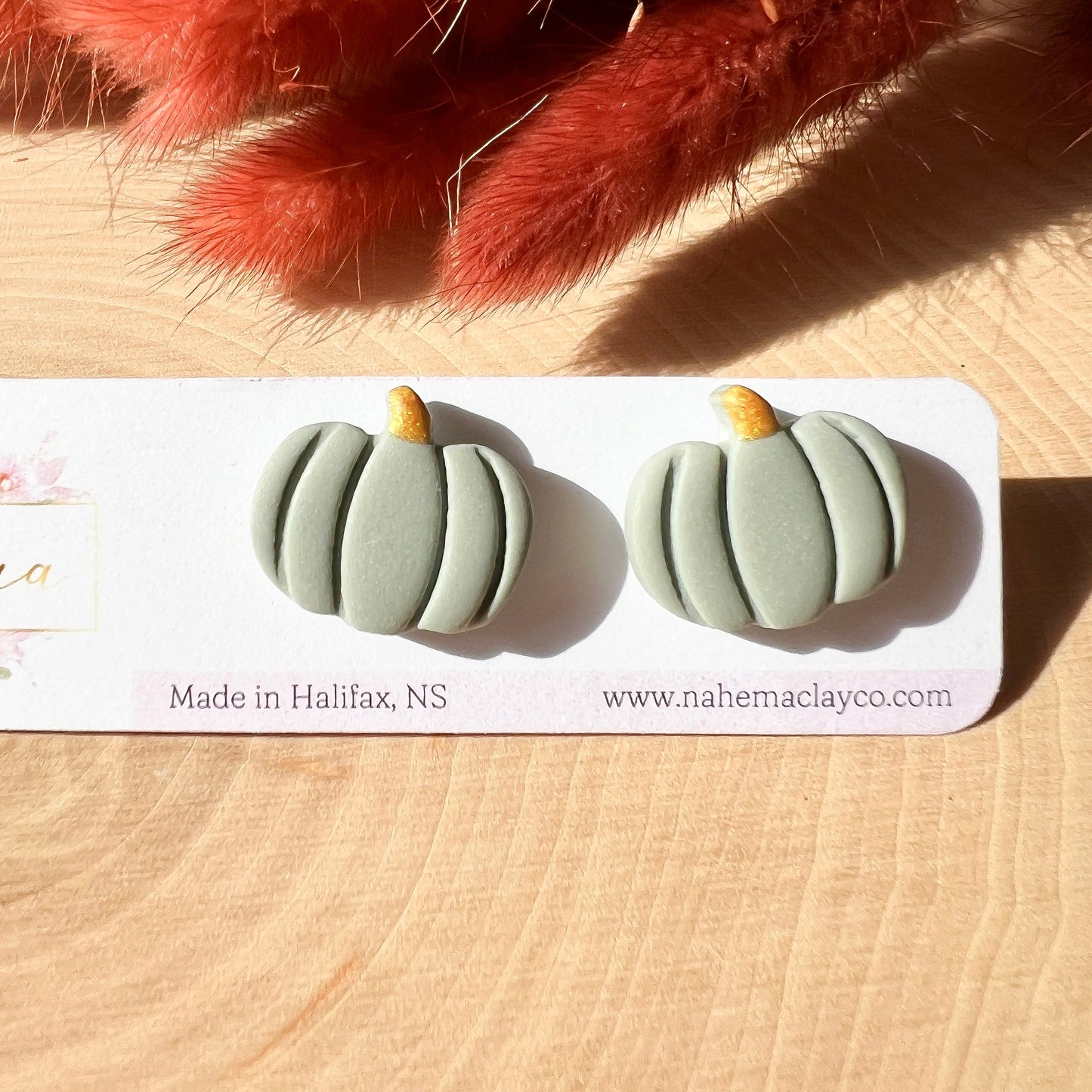 Chic Pumpkin Studs