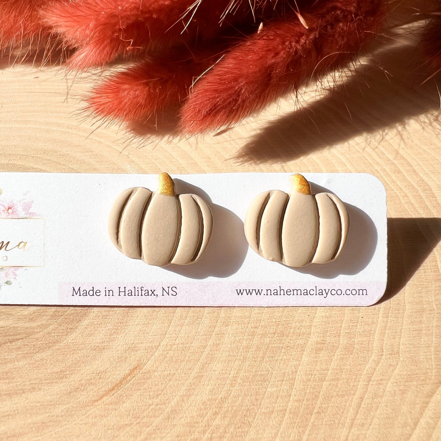 Chic Pumpkin Studs